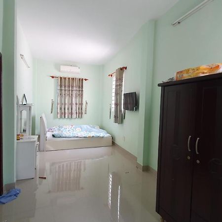 Hotel In Bui Vien Walking Street Хошимин Екстериор снимка