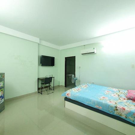 Hotel In Bui Vien Walking Street Хошимин Екстериор снимка